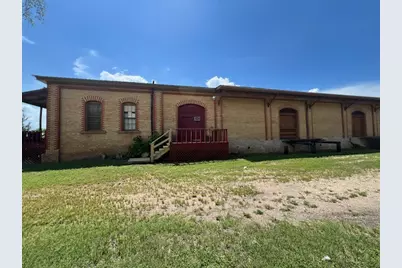 208 SW Texas Street, Rockdale, TX 76567 - Photo 12