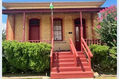 208 SW Texas Street, Rockdale, TX 76567 - Photo 2