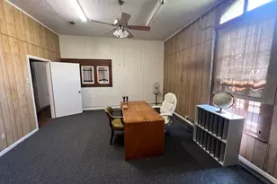 208 SW Texas St, Rockdale, TX 76567 - Photo 28