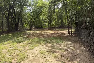 1136 Eleanor St, Austin, TX 78721 - Photo 28