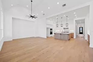 133 Cloverton Cres, Hutto, TX 78634 - Photo 6