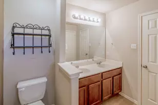 328 Baldwin St, Hutto, TX 78634 - Photo 16