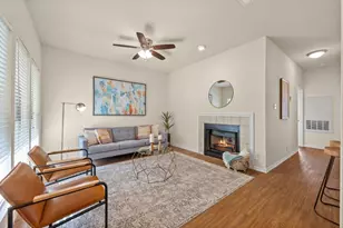 914 W 26th St, Austin, TX 78705 - Photo 6