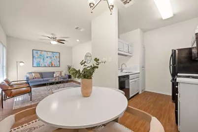 914 W 26th Street #202, Austin, TX 78705 - Photo 10