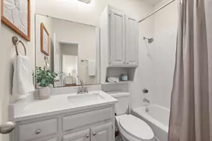 914 W 26th St, Austin, TX 78705 - Photo 26