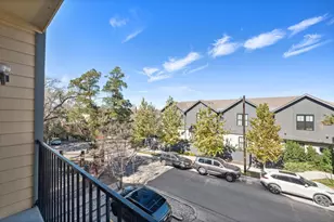 914 W 26th St, Austin, TX 78705 - Photo 20