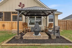 334 Webb St, Smithville, TX 78957 - Photo 26