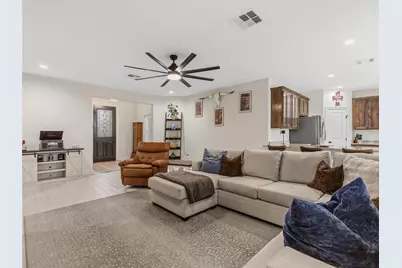 334 Webb Street, Smithville, TX 78957 - Photo 4