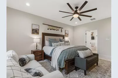 334 Webb Street, Smithville, TX 78957 - Photo 14