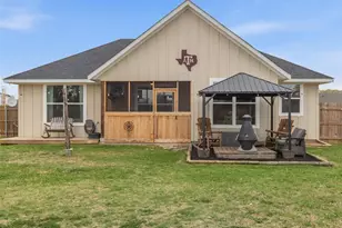 334 Webb St, Smithville, TX 78957 - Photo 28
