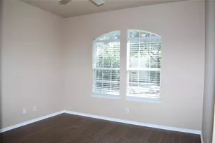 7233 Via Dono Dr, Austin, TX 78749 - Photo 32