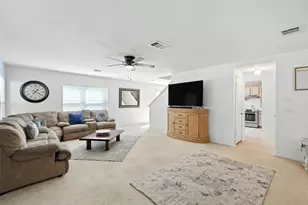 13024 Lofton Cliff Dr, Del Valle, TX 78617 - Photo 6