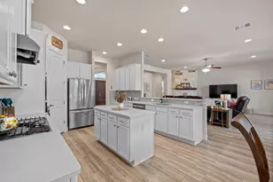 216 Rio Ancho Blvd, Liberty Hill, TX 78642 - Photo 8