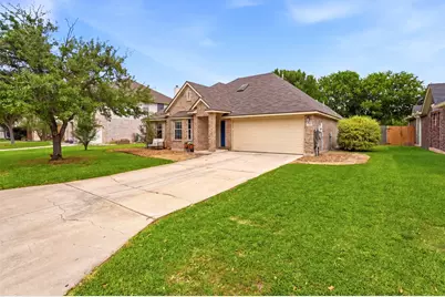 523 Walnut Heights Boulevard, New Braunfels, TX 78130 - Photo 2