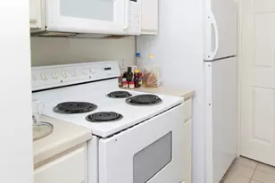 501 W 26th St, Austin, TX 78705 - Photo 6