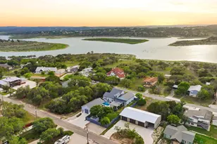 2551 Lakeshore Dr, Canyon Lake, TX 78133 - Photo 8
