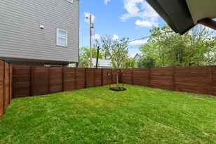 909 Calle Limon, Austin, TX 78702 - Photo 24