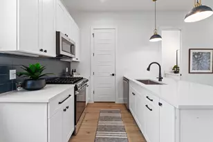 909 Calle Limon, Austin, TX 78702 - Photo 14