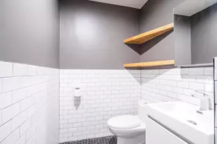 2302 East Side Dr, Austin, TX 78704 - Photo 14