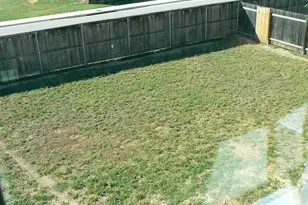 220 Westminster Dr, Kyle, TX 78640 - Photo 18