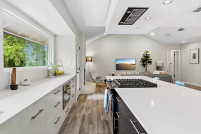 6207 Hyside Drive, Austin, TX 78723 - Photo 18