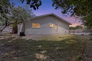 128 Coers Cir, San Marcos, TX 78666 - Photo 34