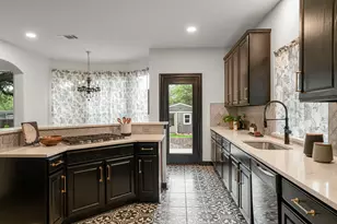 12113 Cascade Caverns Trail, Austin, TX 78739 - Photo 12