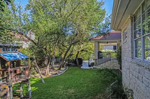 43 Lost Meadow Trail, The Hills, TX 78738 - Photo 32