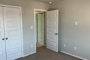 123 Bluestem Dr, Elgin, TX 78621 - Photo 16