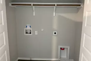 123 Bluestem Dr, Elgin, TX 78621 - Photo 10