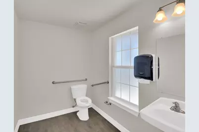404 Carlos G Parker Boulevard NW, Taylor, TX 76574 - Photo 16