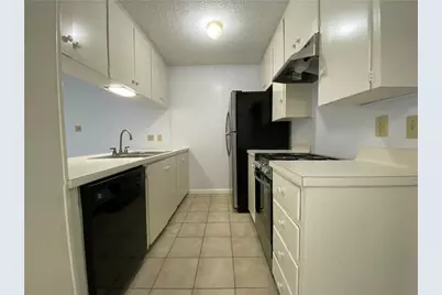 2408 Longview Street #107, Austin, TX 78705 - Photo 4