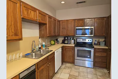 611 E 45th Street #4, Austin, TX 78751 - Photo 8