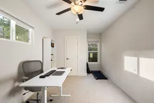 2702 Crest Ave, Austin, TX 78702 - Photo 26