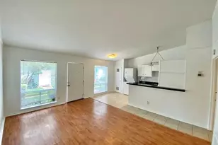 614 W 51st St, Austin, TX 78751 - Photo 2