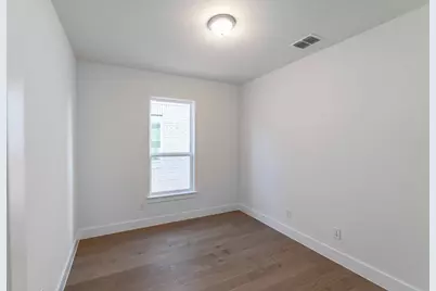 200 Hollister Drive, Liberty Hill, TX 78642 - Photo 2