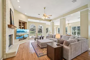 217 Augusta Dr, Wimberley, TX 78676 - Photo 2