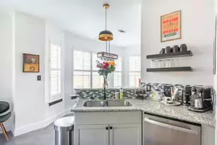 84 Anthony St, Austin, TX 78702 - Photo 10