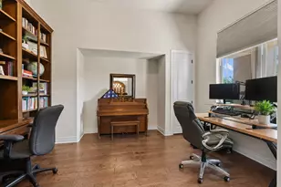 216 Oak Valley Ct, Georgetown, TX 78633 - Photo 10