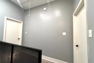 3801 Menchaca Rd, Austin, TX 78704 - Photo 14