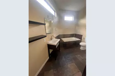 1038 E 43rd Street #B, Austin, TX 78751 - Photo 16