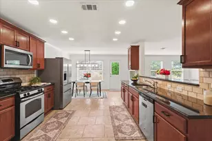 10209 Deer Chase Trail, Austin, TX 78747 - Photo 8