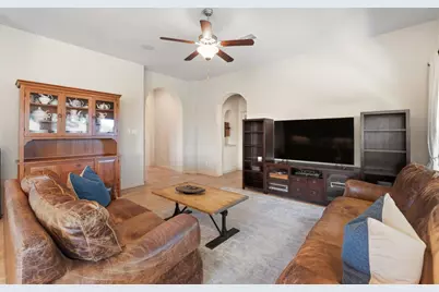 100 Lismore Street, Hutto, TX 78634 - Photo 6