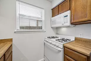 904 Sirocco Dr, Austin, TX 78745 - Photo 16