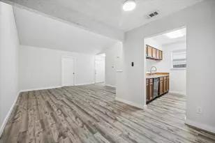 904 Sirocco Dr, Austin, TX 78745 - Photo 12