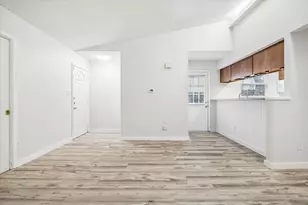 904 Sirocco Dr, Austin, TX 78745 - Photo 10