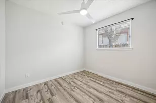 904 Sirocco Dr, Austin, TX 78745 - Photo 18