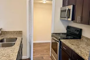 1401-A Summer Creek Dr, Austin, TX 78704 - Photo 8