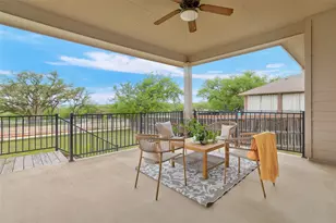 557 Scenic Bluff Dr, Georgetown, TX 78628 - Photo 20