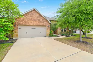 557 Scenic Bluff Dr, Georgetown, TX 78628 - Photo 36